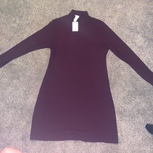 Burgundy H&M dress never been worn